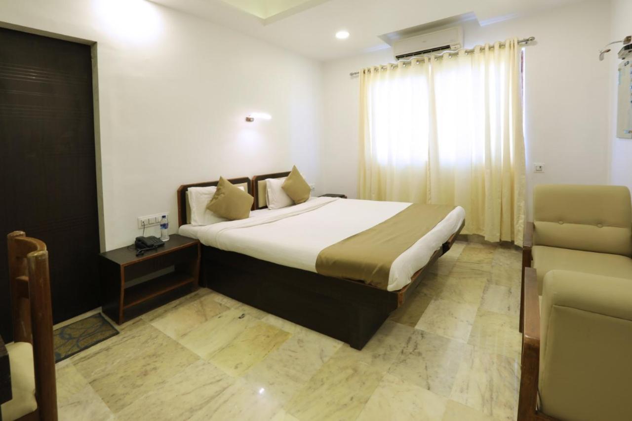Sunrise Hill Resort Khandāla Exterior foto